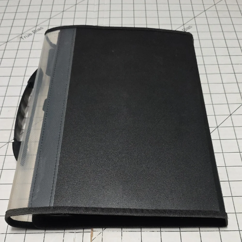 Pendaflex Desk Free Hanging Organizer With Case, 1/3 Tab, 6 Pockets, Letter NWOT